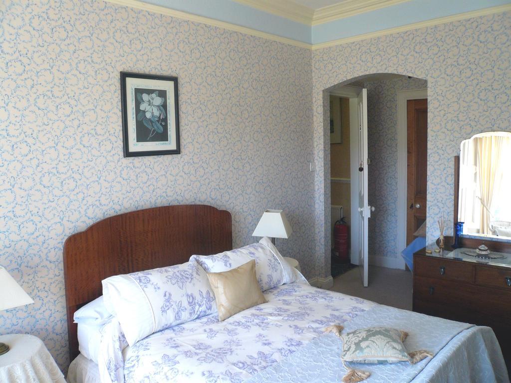 Woodburn House Bed & Breakfast Pitlochry Room photo